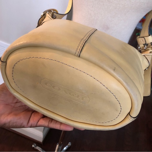 RARE VTG BUTTERCUP YELLOW COACH SHOULDER DUFFEL CONVERTIBLE LEATHER BUCK… - Picture 12 of 16